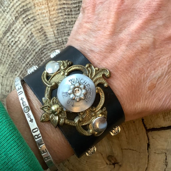 Leather cuff, up to 6 1/2” wrist - Picture 8 of 8